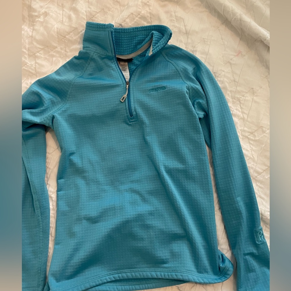 Patagonia quarter zip xs